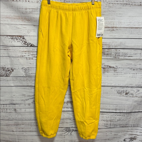 NWT lululemon athletica maize yellow Scuba MR Oversized Jogger - Picture 6 of 8